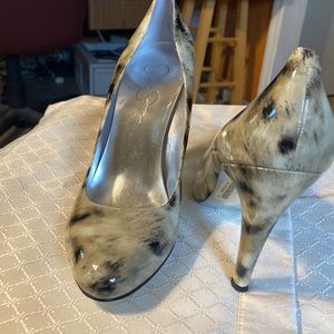 Jessica Simpson, Color: Cream and Tan Leopard Patent